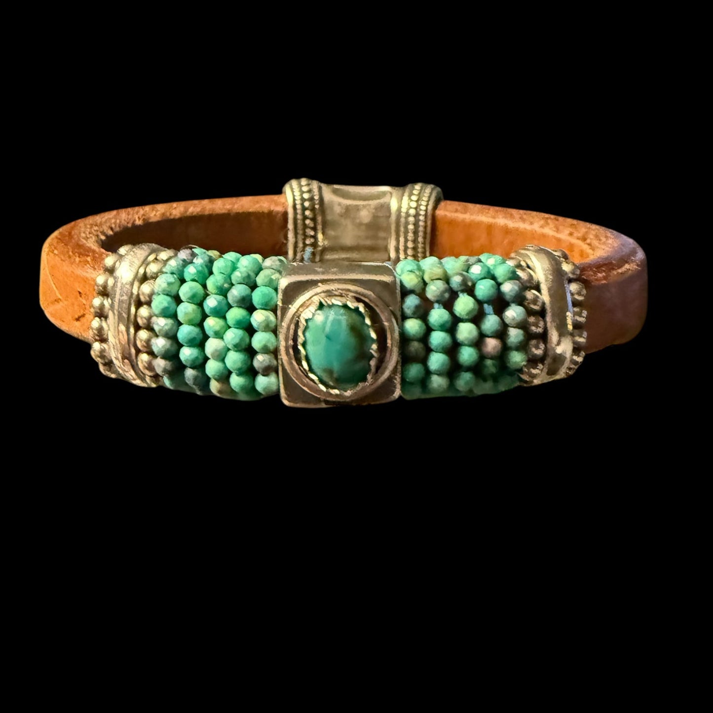 Double Wrapped Kelly Green Turquoise on Southwestern Leather